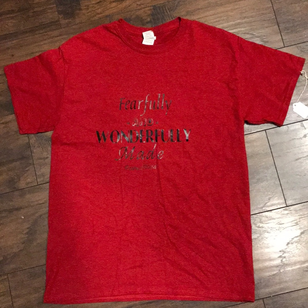 NWOT!! Graphic Tee